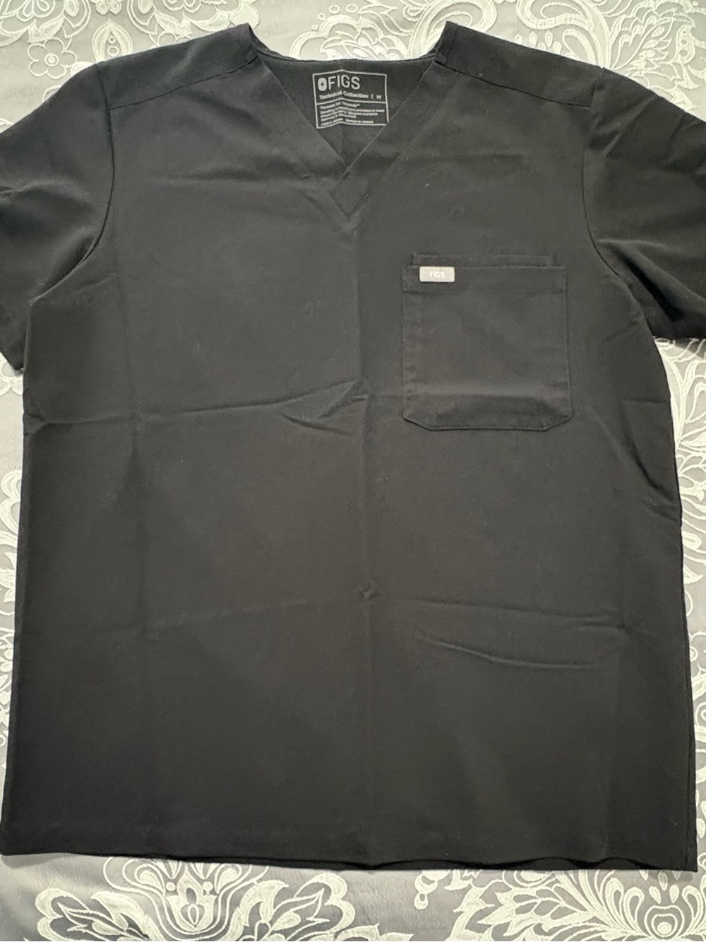 Figs men's Leon Three Pocket Scrub Top Black Size M FM1500 PO 2723 medical